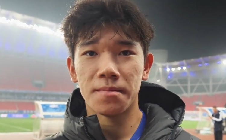 500万网彩票电脑版-三镇小将姜利勋：中超首秀还是有点放不开，教练一直在给我鼓励